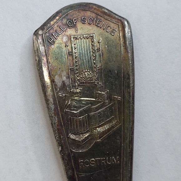 1933 Chicago Century of Progress East View Admin Building Silver Souvenir Spoon - Picture 5 of 6
